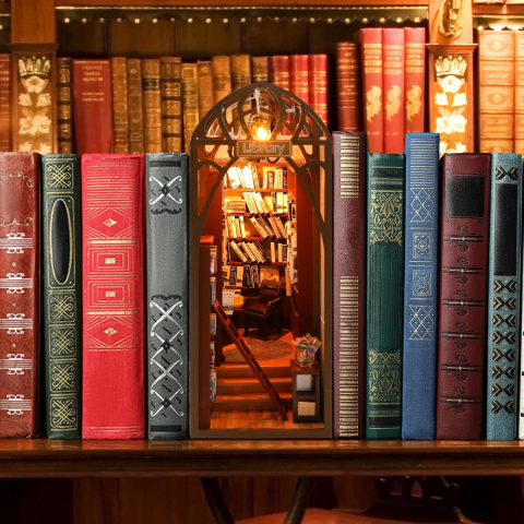 BOOK NOOK DIY - VINTAGE LIBRARY BOOK NOOK DIY - VINTAGE LIBRARY